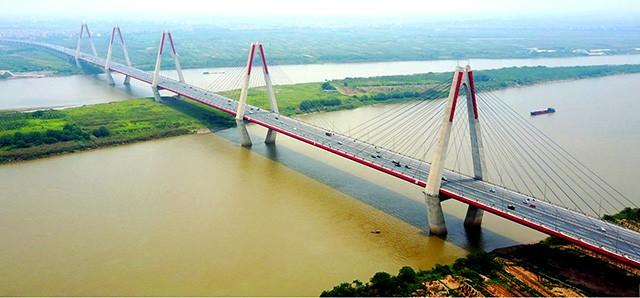 Khám phá vẻ đẹp của Cầu Nhật Tân – tuyệt tác kiến trúc độc đáo ở Hà Nội