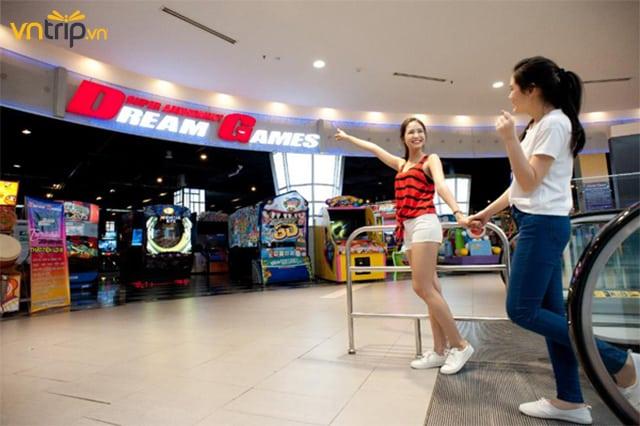 Hãy tổ chức team building cuối tuần tại Dream Games Stadium Royal City ngay nhé, không gì tuyệt vời hơn!