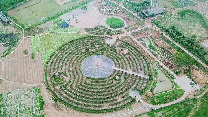 Công viên hoa hồng Rose Park - Điểm du lịch gần Hà Nội mới lạ, độc đáo