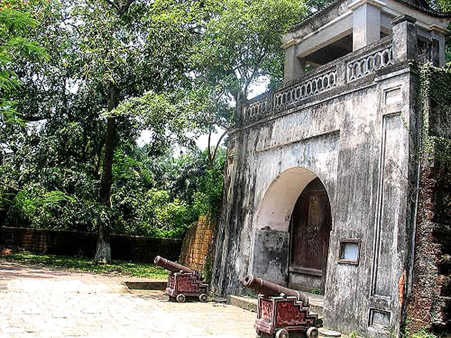 Khám phá vẻ đẹp độc đáo của thành đá ong tại Sơn Tây