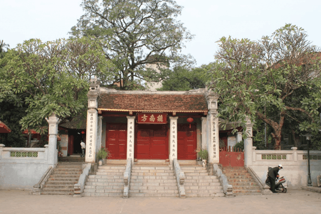 Thăng Long Tứ Trấn - 4 điểm linh thiêng tuyệt vời giữa trung tâm của thành phố văn hiến