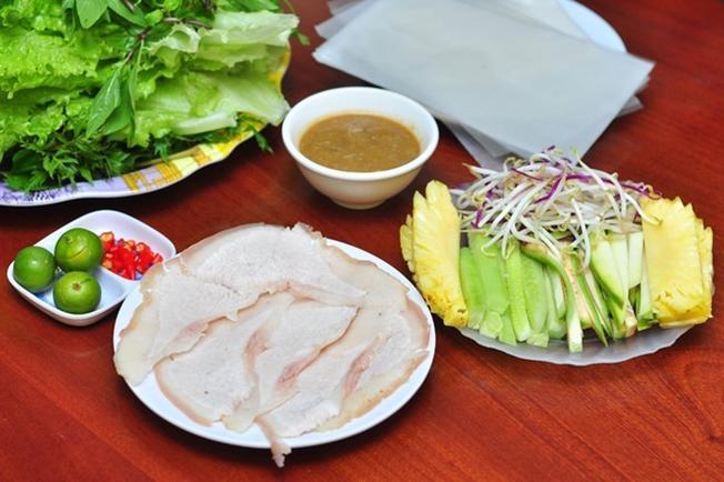 Mê Hoặc Vị Ngọt của Bánh Tráng Cuốn Thịt Heo - Đà Nẵng Mộng Mơ
