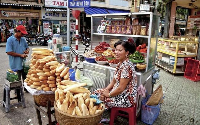Phố Phan Châu Trinh – điểm đến của những chiếc bánh mì tuyệt vời ở Đà Nẵng