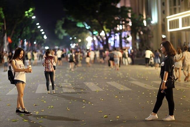 Phố đi bộ Hà Nội: Điểm vui chơi lý tưởng vào cuối tuần