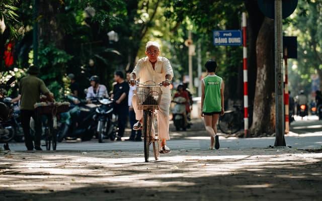 Mùa thu ở Hà Nội: Những điều đặc biệt làm chúng ta ngẩn ngơ
