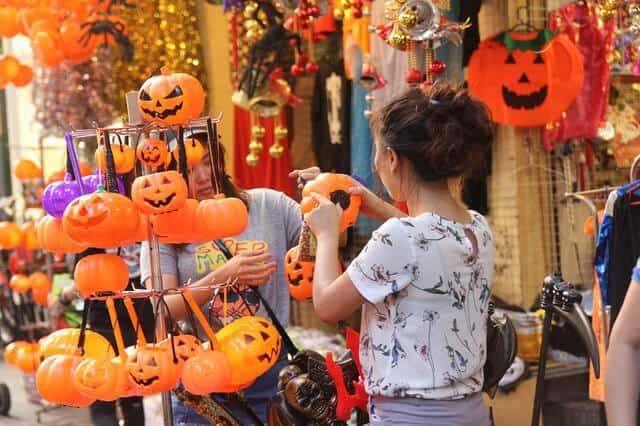 Danh sách 6 địa điểm mua đồ hóa trang Halloween tại Hà Nội