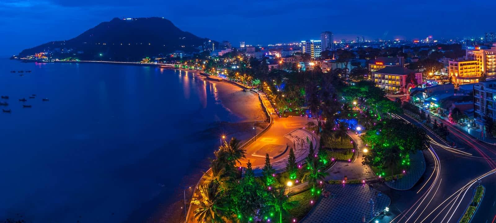 Khi đặt chân đến Vũng Tàu mà không ghé thăm bãi biển đẹp nhất, thì chuyến đi sẽ không trọn vẹn.