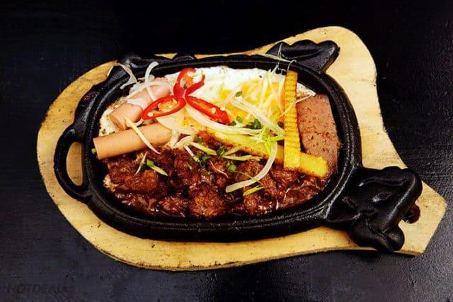 Khám phá hương vị độc đáo của món bò né Đà Nẵng