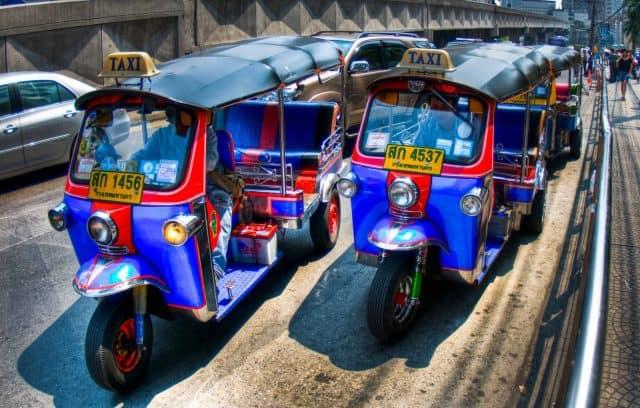 Bí quyết khám phá thành phố Bangkok bằng xe tuk tuk
