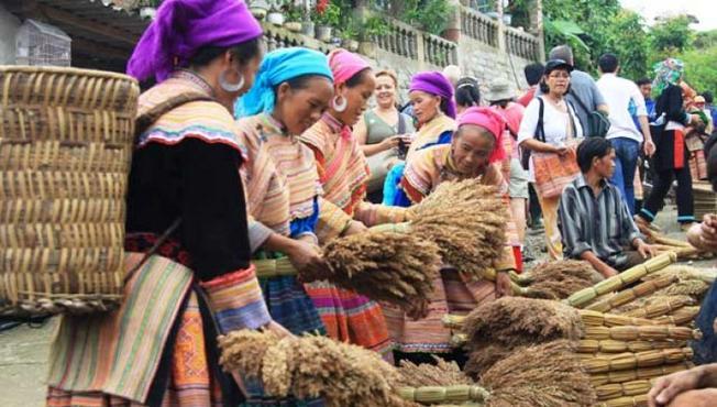 Trải nghiệm Chợ tình ở Sa Pa