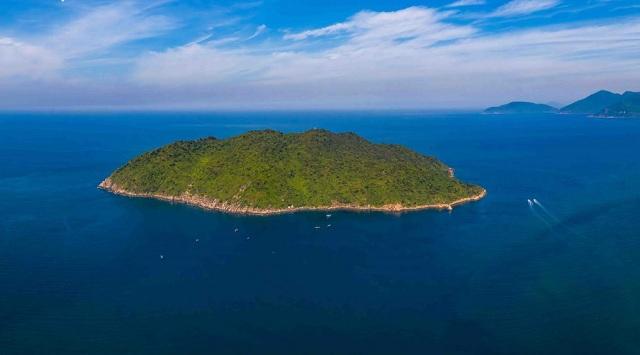 Khám phá vẻ đẹp đầy bí ẩn của Hòn Chảo - một viên ngọc hoang sơ ẩn mình ở Huế
