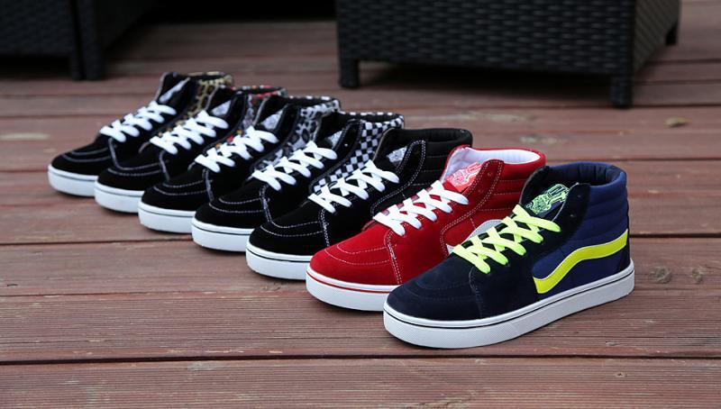 Top 4 cửa hàng bán giày Vans chính hãng tại Hà Nội