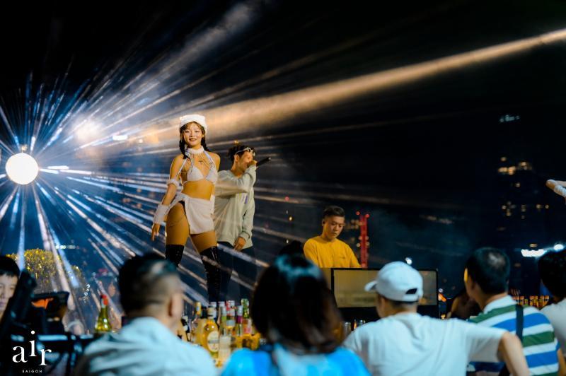 Top 10 Quán bar trên sân thượng nổi tiếng Sài Gòn