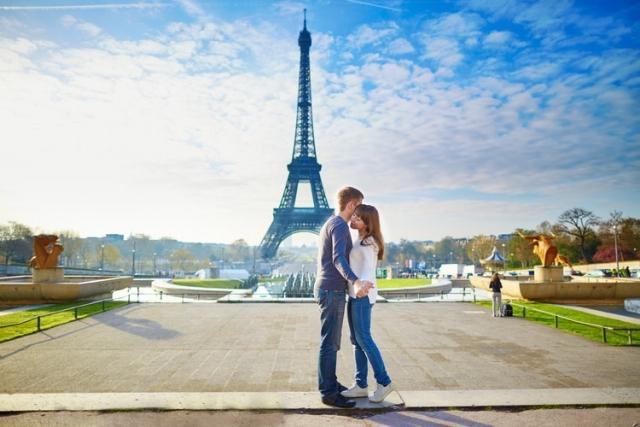 Những Điều Thú Vị không Tưởng về Tháp Eiffel