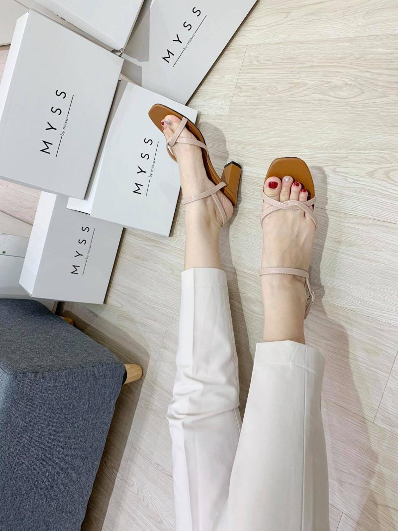 Top 12 cửa hàng giày dép chất ở quận 3, TP.HCM