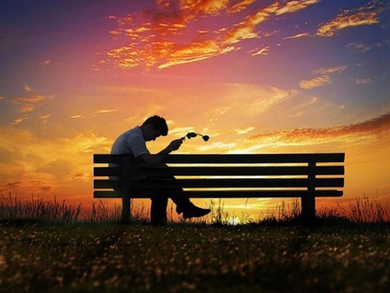 Top 10 Tản văn về tình yêu đơn phương tuyệt vời