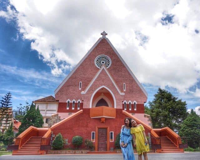 Kiến trúc độc đáo của Nhà thờ Domaine De Marie tạo nét đặc sắc riêng biệt