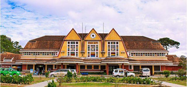 'Huyền thoại về quê hương' Ga Đà Lạt cổ kính, tuyệt đẹp nhất Việt Nam