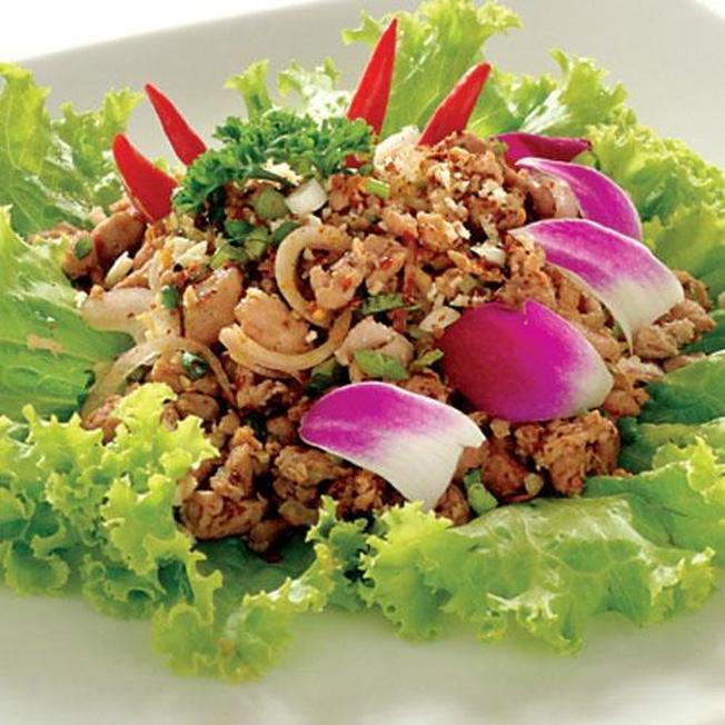 Gỏi trứng cá Chuồn - Một món ngon độc đáo của Đà Nẵng