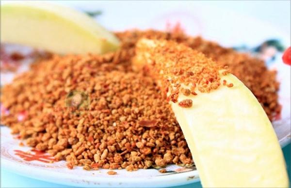 Khám phá chợ Long Hoa Tây Ninh và văn hóa độc đáo của đạo Cao Đài