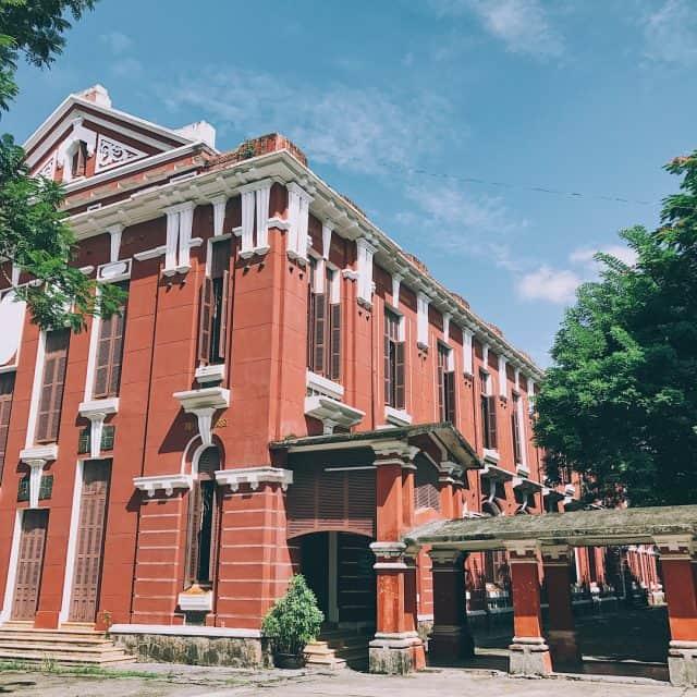 Khám phá di sản lịch sử tại trường Quốc học Huế