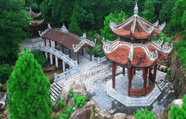 Khám phá khu di tích lịch sử Côn Sơn – Kiếp Bạc