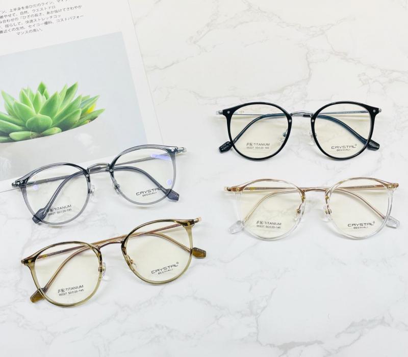 Top 3 Địa chỉ mua mắt kính chất lượng tại Dĩ An, Bình Dương