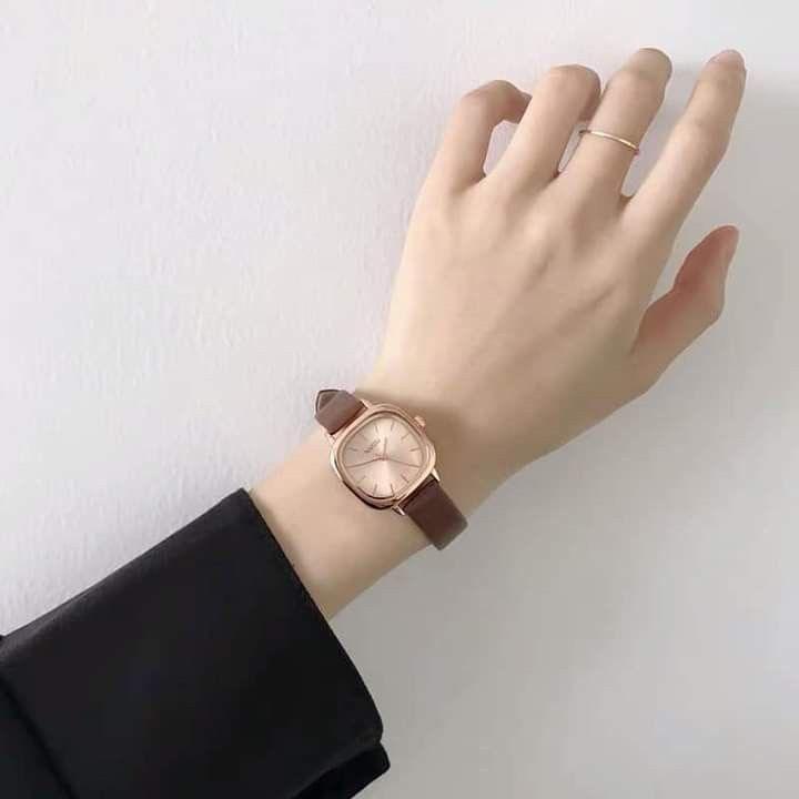 Top 6 Cửa hàng bán đồng hồ nữ đẹp và chất lượng trên Instagram