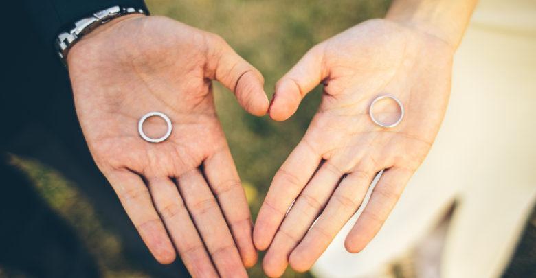 Tuyển Chọn Top 10 Cuốn Sách Tâm Lý Học Tình Yêu Đáng Đọc